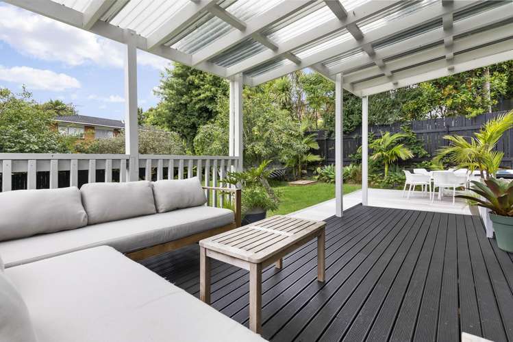 2/16 Sandiacre Way Browns Bay_10