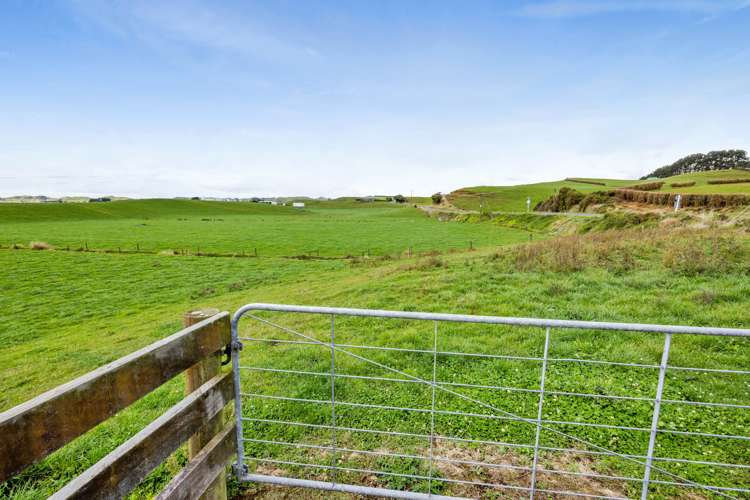 617 Rawhitiroa Road Eltham_34