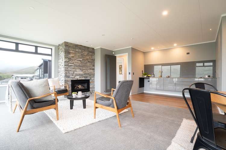 12 Prestwich Rise Churton Park_33