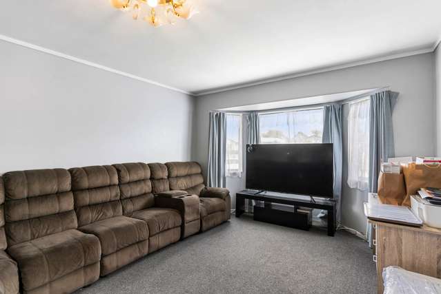 127 Maplesden Drive Clendon Park_4