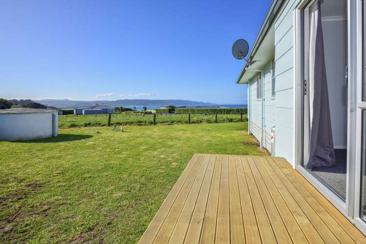 4 Waihinahina Way Māhia_13