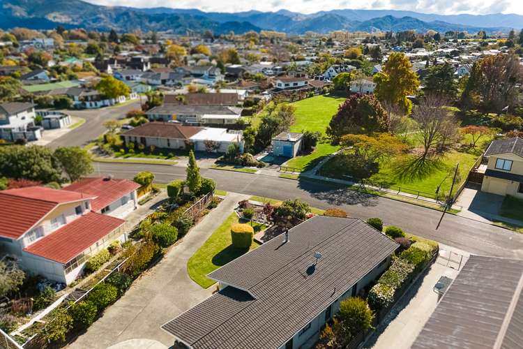 1 Ledger Avenue Motueka_17