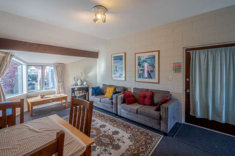 2e Church Street Akaroa_8