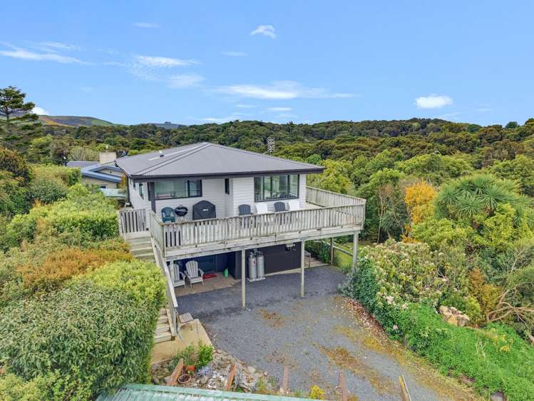25 & 27 Totara Street Kaka Point_4