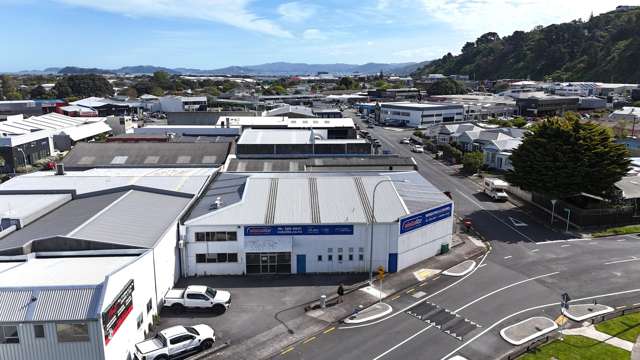 Central warehouse and office