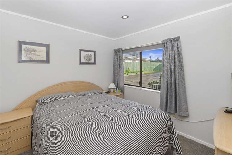 2/94 Titirangi Road New Lynn_10