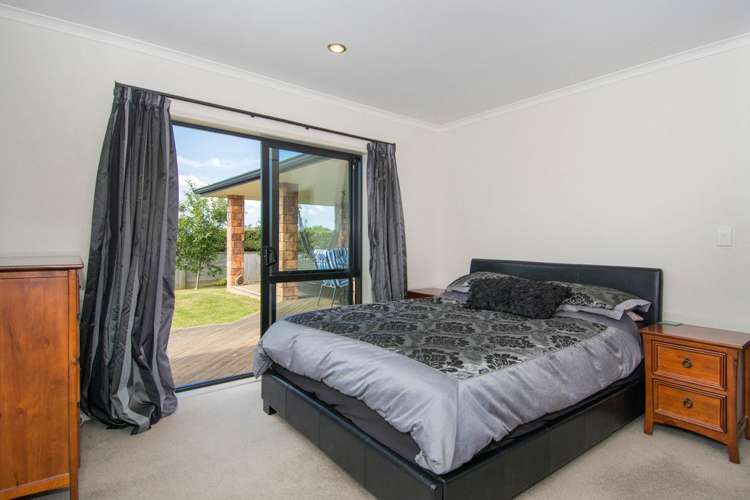 39 Merlot Drive Pyes Pa_10