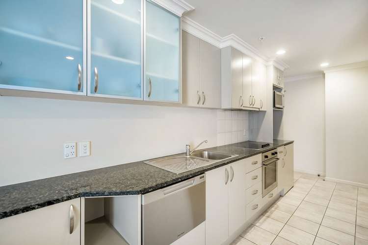 1A/118 Gladstone Road_0