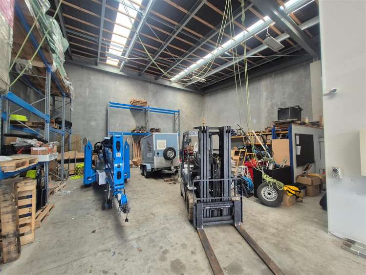 Unit 8/19 William Lewis Drive Sockburn_8