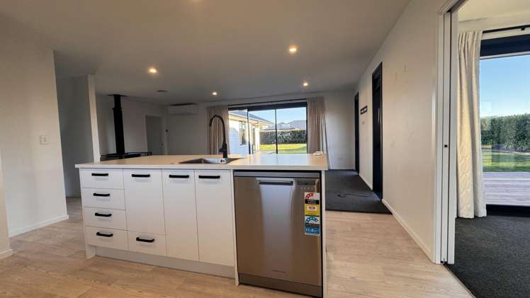6 Westmorland Avenue Darfield_2