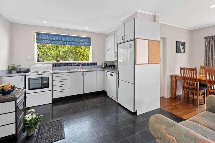 46 Mackesy Road Parahaki_6