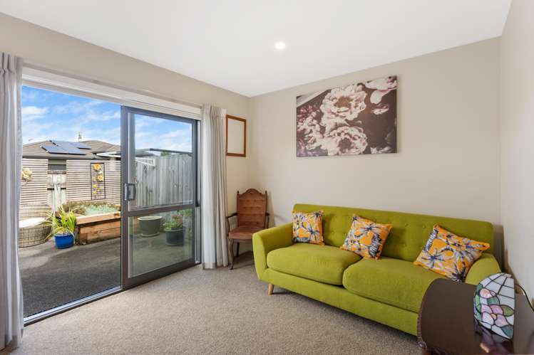 41/3 Georgia Grove Paraparaumu_12