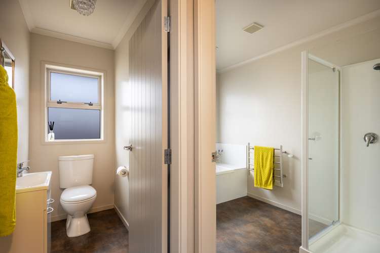 11f Lemont Place Westown_20