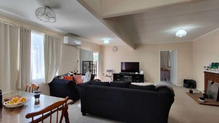 6 Milliken Avenue Mt Roskill_1