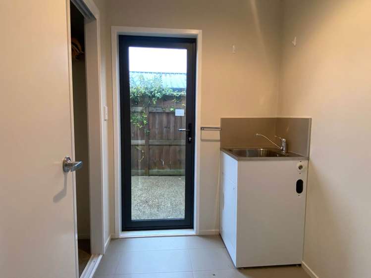 8 Barcliff Terrace Gulf Harbour_18