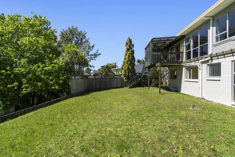 585 East Coast Road Browns Bay_13