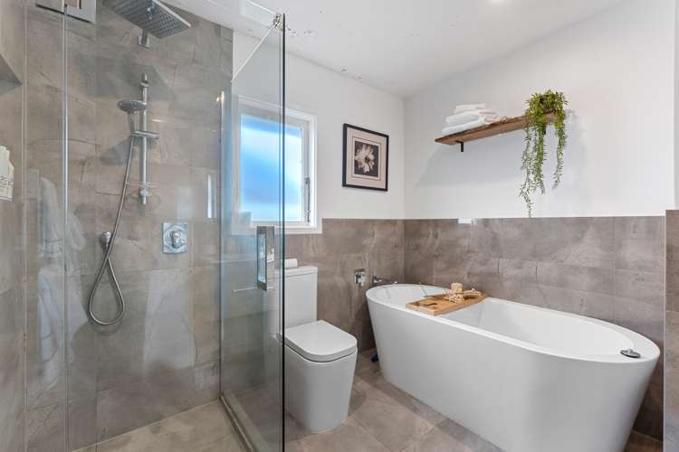 57 Amberley Avenue Te Atatu South_12