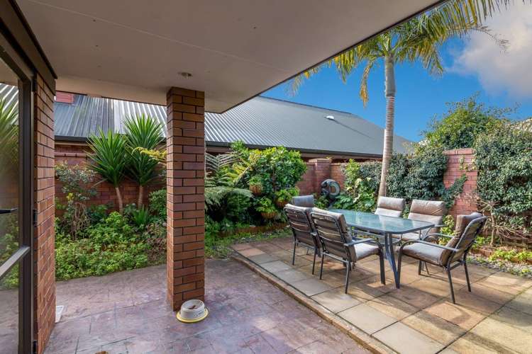 25b Beach Road Pahurehure_4