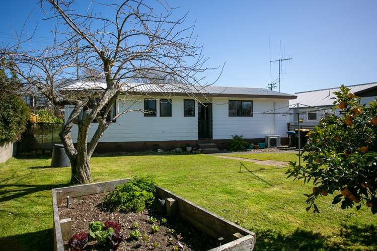 16 Goldsmith Street Leamington_8