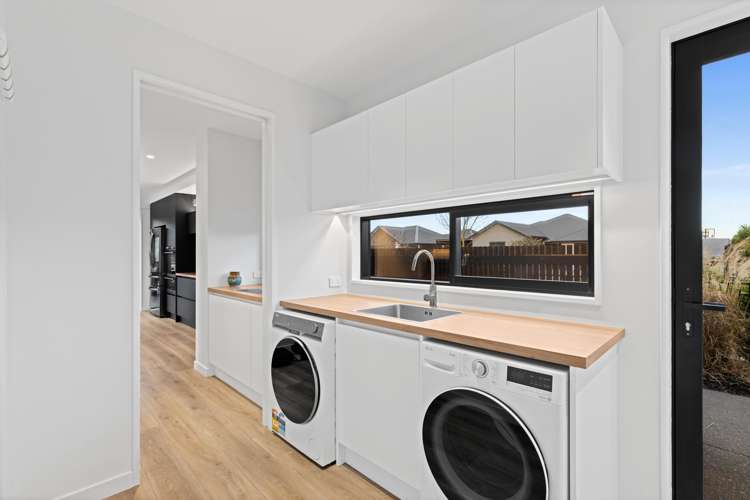1 De Surville Way Pegasus_11
