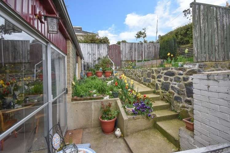 133 Riselaw Road Calton Hill_21