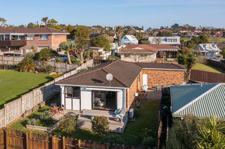 6 Lucy Foster Lane Red Beach_14