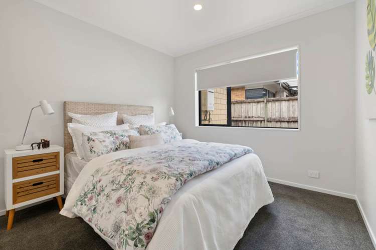 5 Ashkirk Place Wattle Downs_16