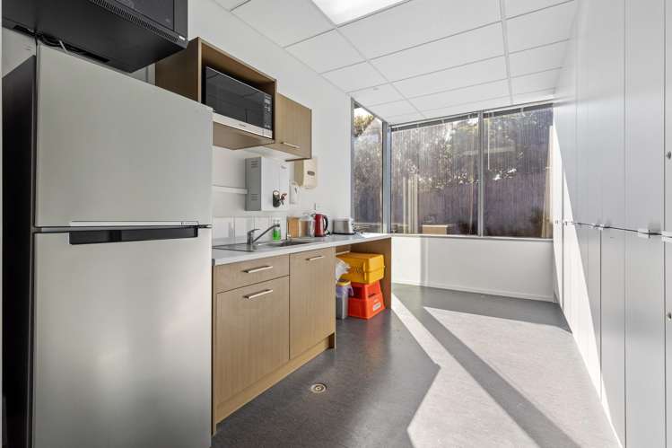 6/11 Orbit Drive Albany_7