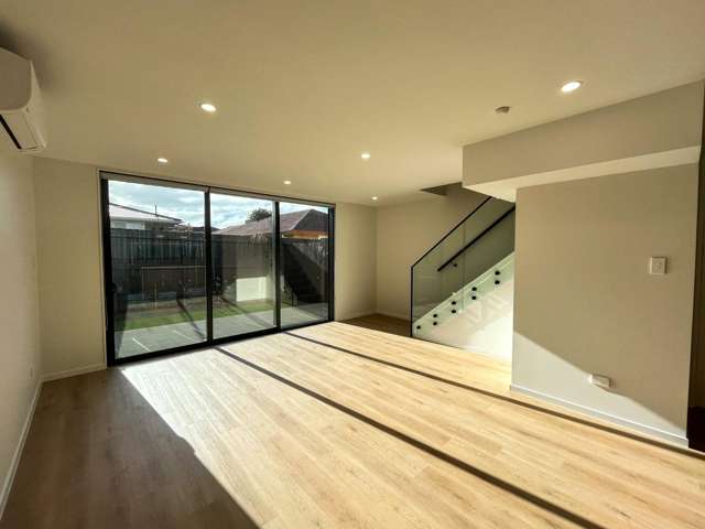 6/30 Crowther Street 1644_4
