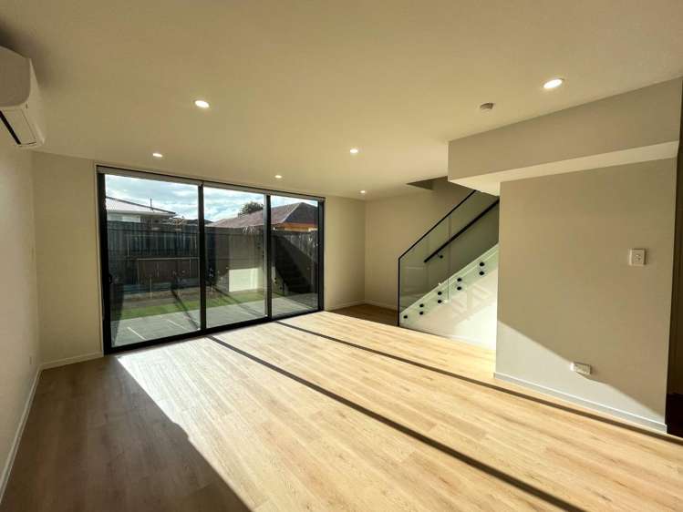6/30 Crowther Street 1644_4