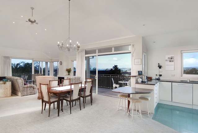 23a Seymour Road Mellons Bay_3