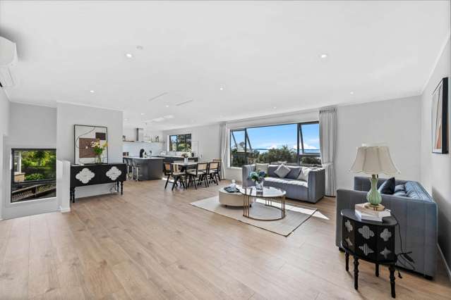 2/14 Clifton Road Waiake_2