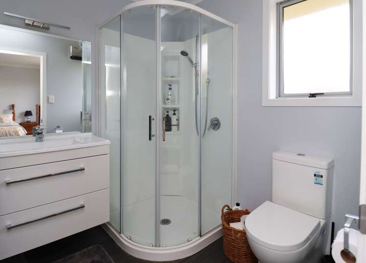 335 Homestead Road Weston_8