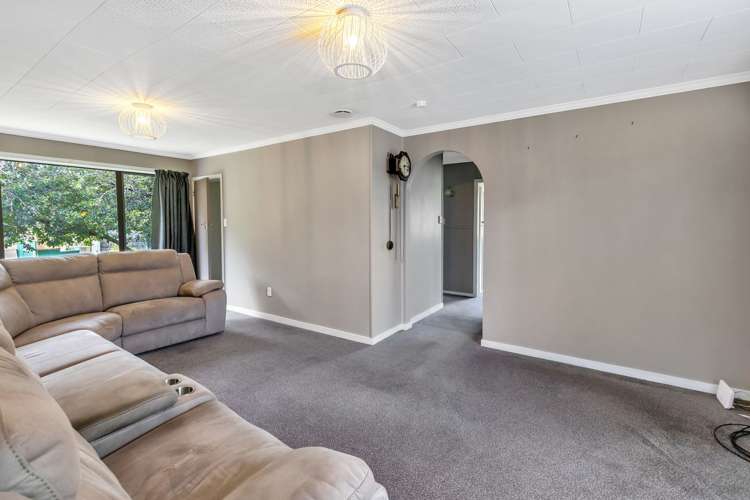 10 Farm Street Lumsden_22