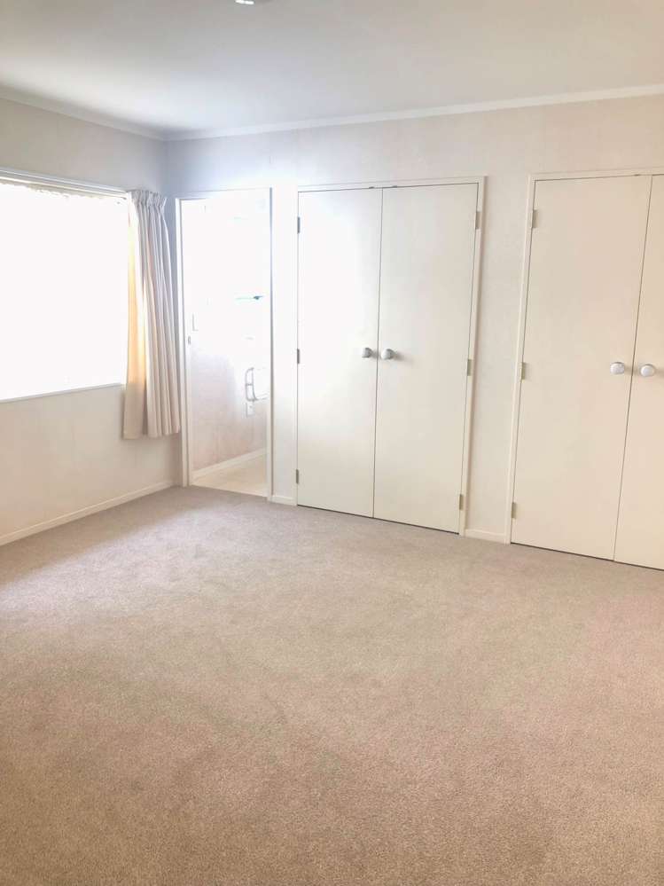 2/2 Carlton Street Hillsborough_5