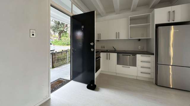 16/67 Princes Street Northcote Point_2