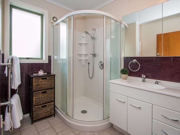 17 Stokes Avenue Te Atatu Peninsula_10