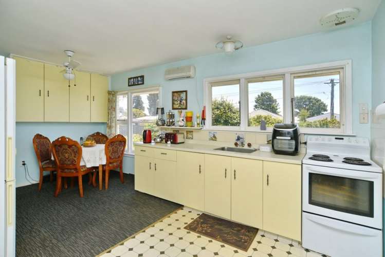 71 Vancouver Crescent Wainoni_11