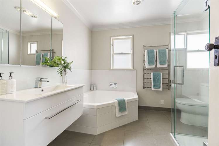 10 Aramoana Avenue Devonport_12