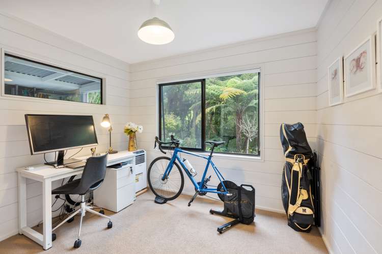 141 Attwood Road Paremoremo_17