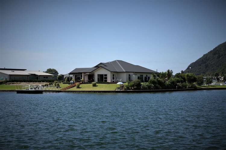 107 Motu Iti Pauanui_20