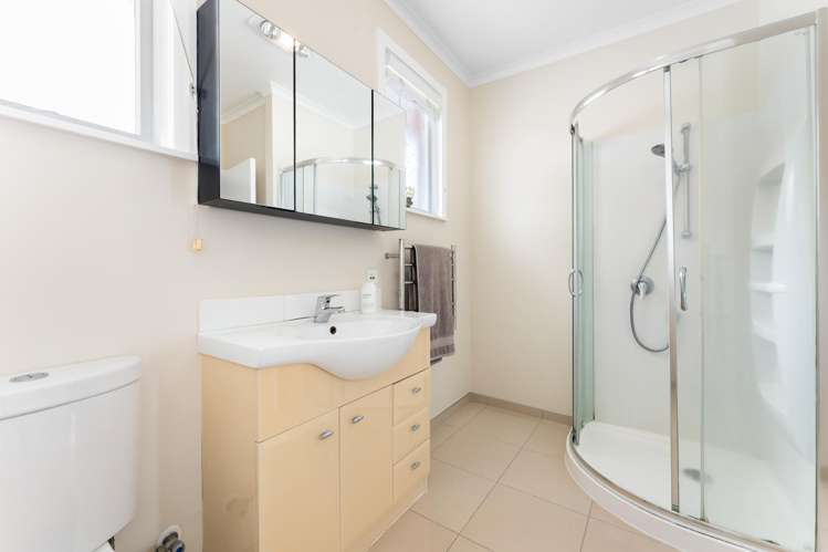 1/625 Beach Road Rothesay Bay_13