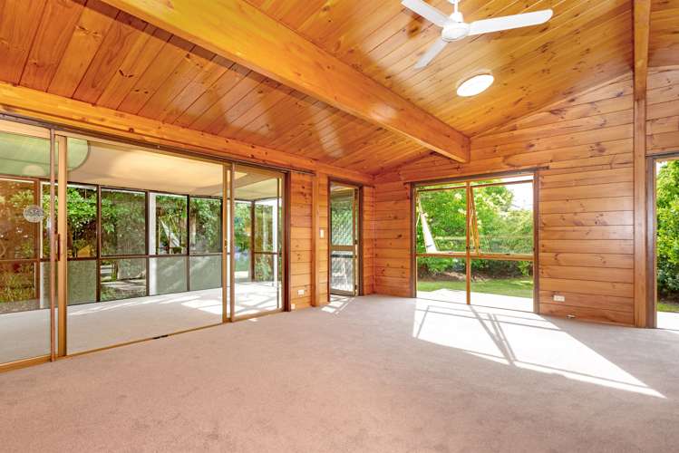 65 Iranui Road Inner Kaiti_2