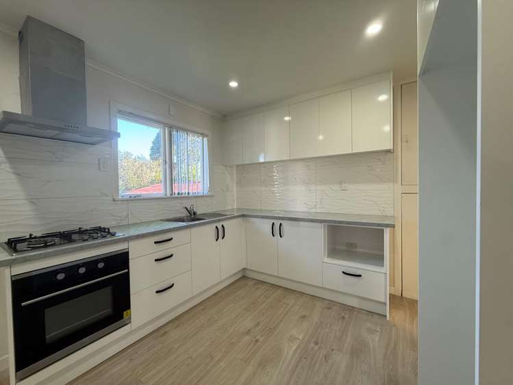 156 Russell Road Manurewa_2