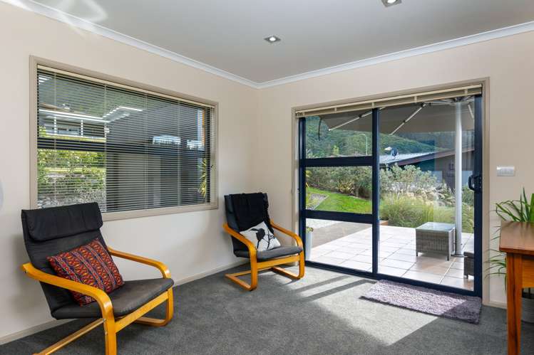 29 Harbour View Heights Picton_17