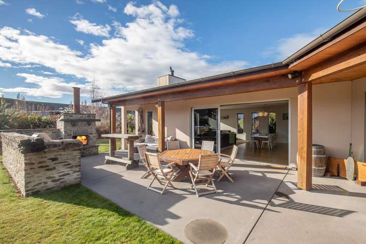 17 Hikuwai Drive Albert Town_16