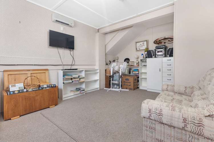 79 Pandora Avenue Westbrook_11