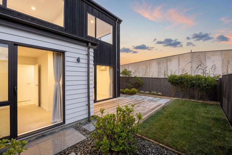 8 Alexander French Close Silverdale_24