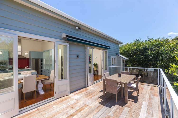 24 Queens Parade Devonport_12