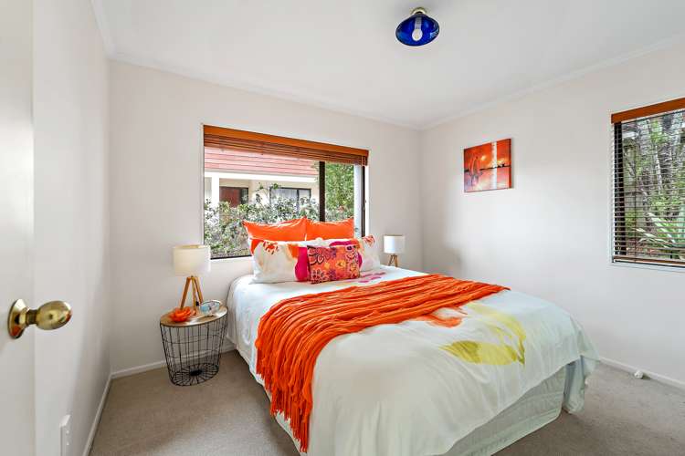 2/5 Anne Road Hillcrest_16